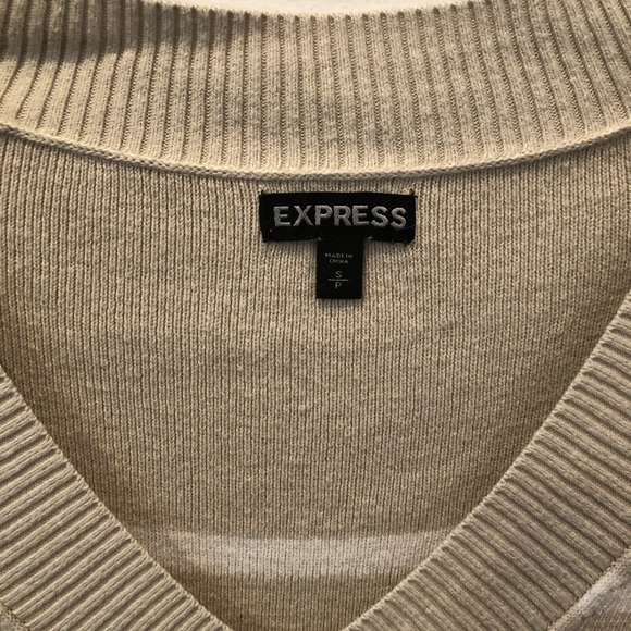Express White/Beige Stripe V-Neck Sweater sz Small - Picture 2 of 4